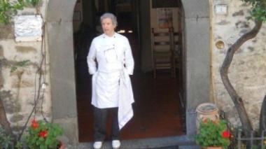 Innocenti all’ingresso della trattoria Da Fagiolino