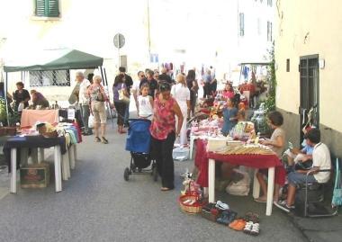 Il mercatino in PortArsa 