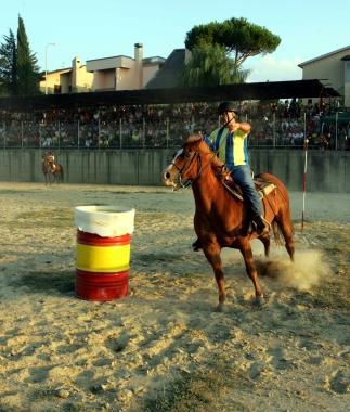 Unimmagine della scorsa edizione del palio delle contrade di Gambassi Terme 