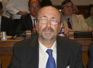 Salviamo la Provincia e basta attacchi al sindaco