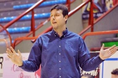 Il coach del Valentinas Bottegone Giovanni Bassi     