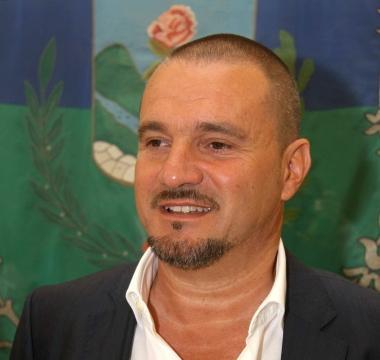 «Via Federigi, lavori a settembre»
