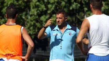 Il tecnico del Borgo Gianluca Colonello con alcuni giocatori azzurri