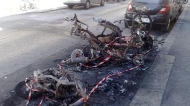 Salva il figlio di due anni dall'incendio