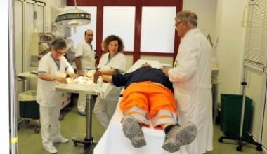 Caldo torrido, pronto soccorso preso d'assalto