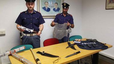 Aveva un arsenale in casa, arrestato