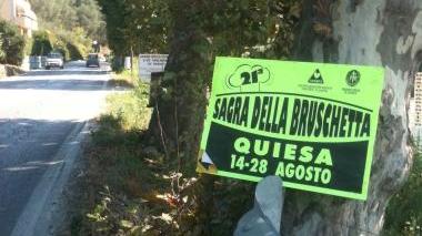<b>NEL MIRINO.</b> Un cartello di una sagra