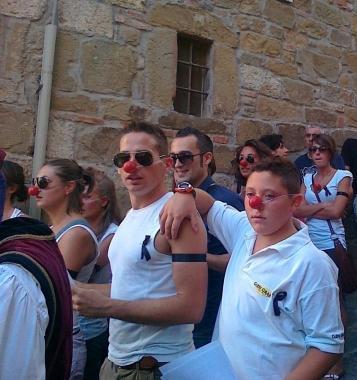 <b>PROTESTE.</b> Contradaioli durante le Carriere del 19 