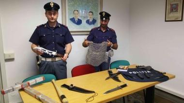 Il materiale sequestrato dalla polizia