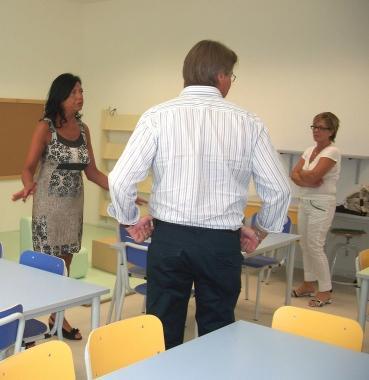 Un momento del sopralluogo nella nuova scuola 