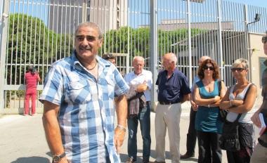 Solimano, Cant&ugrave; e Pini davanti al carcere di Livorno 