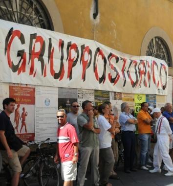 Lo striscione dei tifosi del Gruppo Storico (vip) 