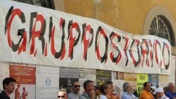Lo striscione dei tifosi del Gruppo Storico (vip)