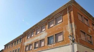 Gli ex licei in via Cavour
