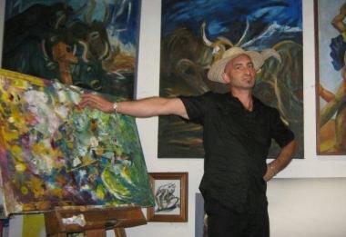 Lartista siciliano Pietro Montante nel suo atelier   
