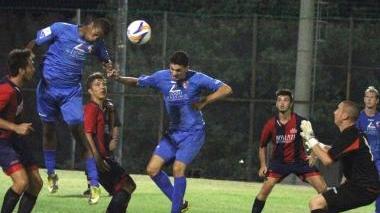 Dall’alto il Prato contro il Vernio; la prima rete di Silva Reis e Esposito
