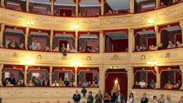 Il teatro Guglielmi resterà fermo per un’altra stagione