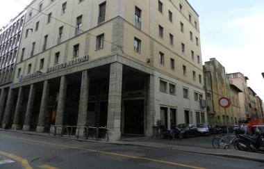 Lex cinema Moderno visto da via Grande 