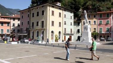 <b>NUOVO LOOK.</b> Piazza Carducci è stata recentemente rinnovata