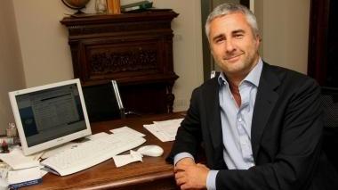 Sopra Bernocchi a destra una seduta della Borsa