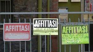In nero due affitti estivi su tre