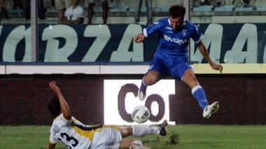 L'Empoli soffre, trema ma si rialza e sorride con gli squilli di Tavano e Dumitru
