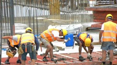 <b>IMPRESE.</b> Operai in un cantiere edile