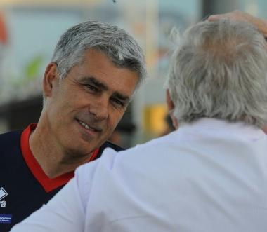 <b>MISTER </b>Guido Ugolotti con Camilli prima della partita 