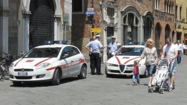 Vigili urbani in azione (vip)