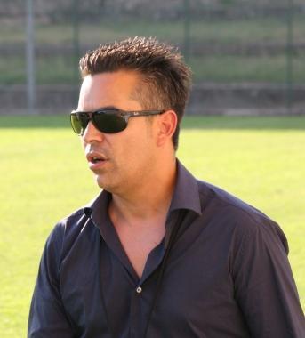 <b>INNESTI.</b> Sopra, Chadi in alto a sinistra mister Giuli     