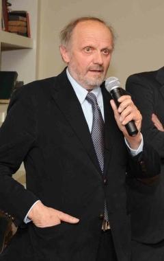 Il sindaco di Abetone Giampiero Danti è scettico sul Comune unico