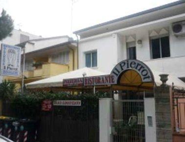 Lesterno del Ristorante Pierrot             