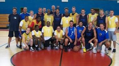 <strong>SHOW. </strong> Gli amatori del Nido del Cuculo a Camp Derby dopo il test amichevole contro gli americani
