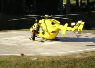 <b>SOCCORSO.</b> Lelicottero della Regione Toscana allospedale &laquo;Versilia&raquo; 
