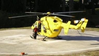 <b>SOCCORSO.</b> L’elicottero della Regione Toscana all’ospedale «Versilia»