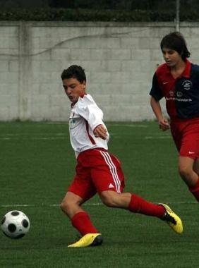 Unazione di calcio giovanile 