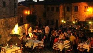 Il cortile del Castello dove si terrà la degustazione
