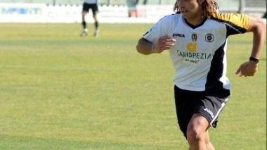 <b>PUNTA.</b> Alessandro Cesarini arriva in prestito dallo Spezia