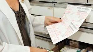 L’interno di una farmacia: da alcuni giorni si applicano i nuovi ticket