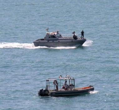 I mezzi impegnati in mare ieri mattina 