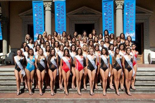 Dopo la proclamazione, le miss sono già al lavoro