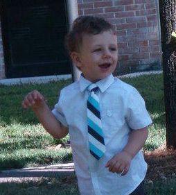 EVVIVA DARIO! Auguri al piccolo Dario, che con i suoi 2 anni ha incantato il mondo. Nonna Mara, ...