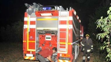 I vigili del fuoco in azione a Montecaselli