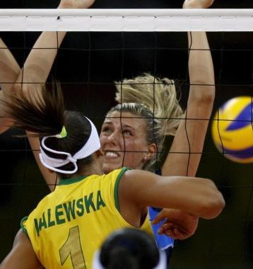 Martina Guiggi impegnata sotto rete nella competizione che si &egrave; svolta nella Repubblica Popolare Cinese      