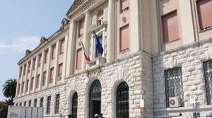 Stroncato da un infarto mentre fa visita al padre in ospedale