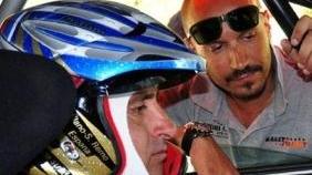 Paolo Bettini qui in auto prima di un rally A fianco durante il Bettini Day alla California