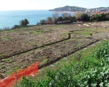 Viale Amendola, raccolta di firme contro il cemento sulla costa