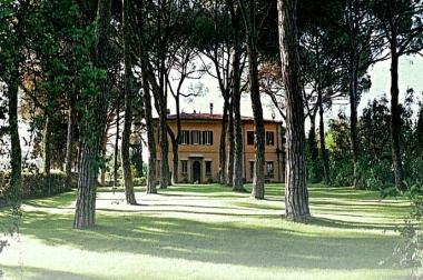 <b>FERRIERA. </b>Il giardino della villa    