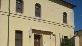 Medici in campo per far riaprire il presidio della Croce Rossa