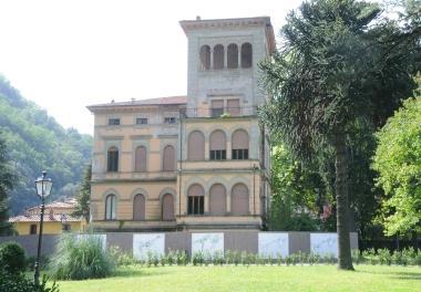 Villa Fiori e al centro della foto piccola il sindaco Giancarlo Donati 